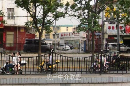 东升龙馨园116/附房套三17楼63万3室2厅1卫116